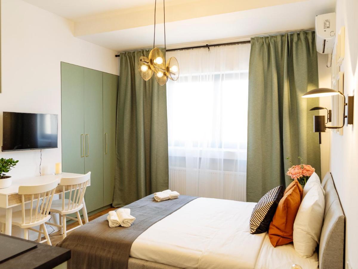 Beautiful Modern Studio - Cismigiu Park - Netflix Bukarest Exteriör bild